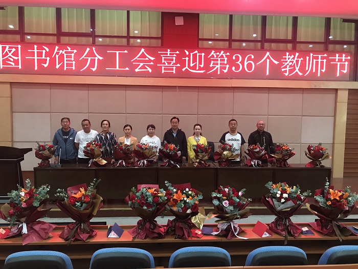 24图书馆